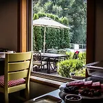 All Seasons Bed & Breakfast