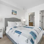 Brand New Luxury Downtown Near The Beach #13