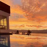 The Infiniti Villa