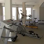 Discovery Bay Resort By Kelowna Resort Acc. - 80+ Suites Available