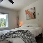 Hikari-Okanagan Sunshine B&B