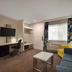 Days Inn By Wyndham Kelowna