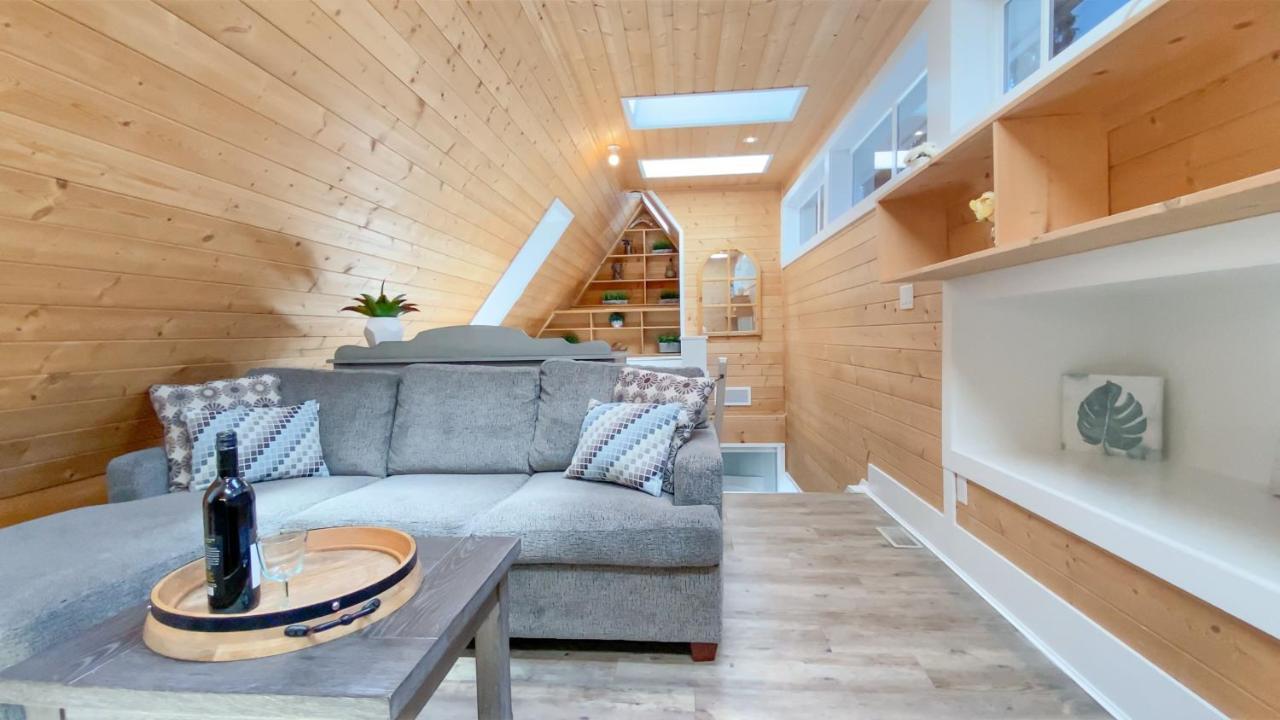 - Chatham House 4* Kelowna