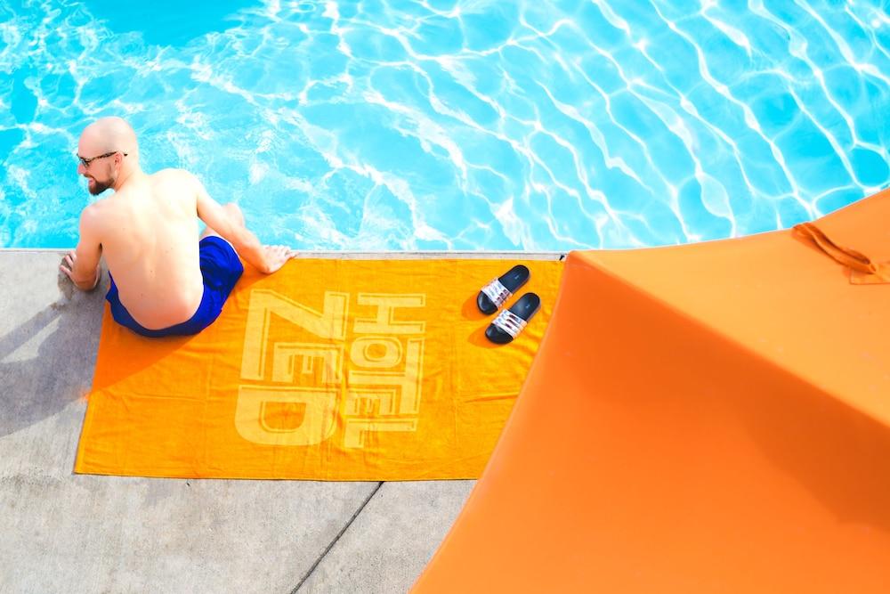 Hotel Zed Kelowna Motel 3*