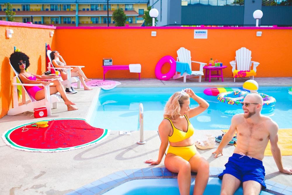 Motel Hotel Zed Kelowna 3*