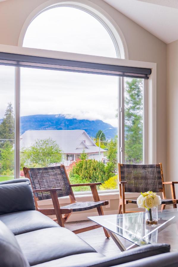 Cozy 5bd House In North Mission Crawford Holiday home Kelowna