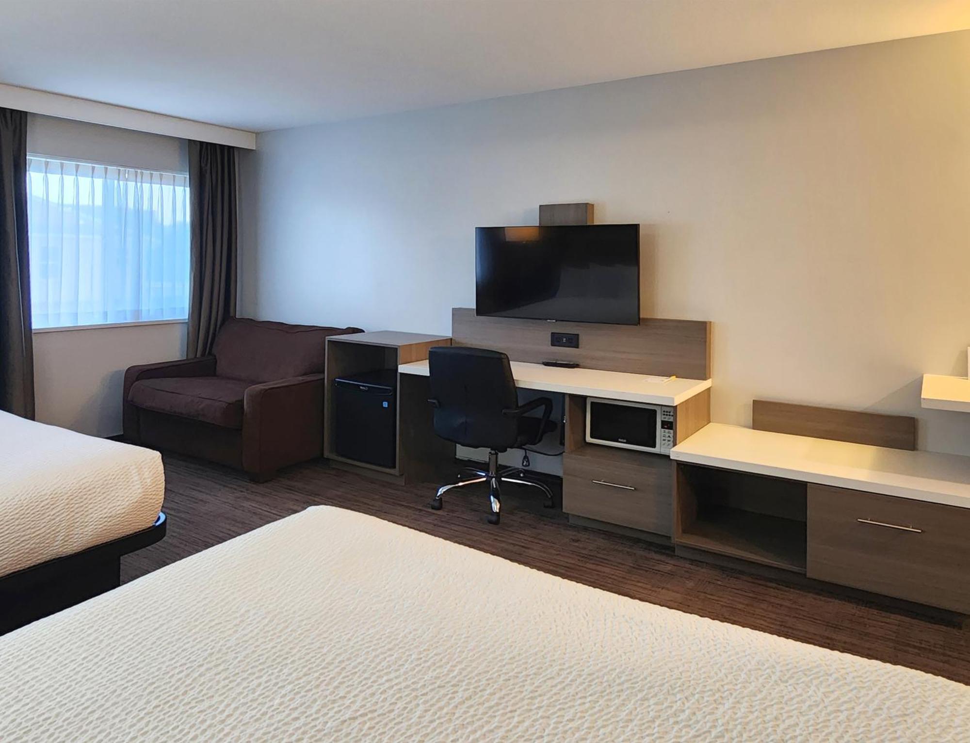 Hotel Days By Wyndham Kelowna