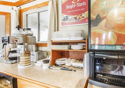 Motel Econolodge - Kelowna