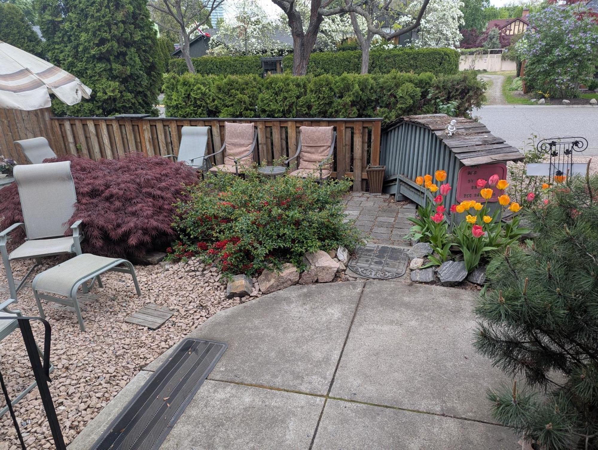 Bed & Breakfast Beds By The Bridge Kelowna