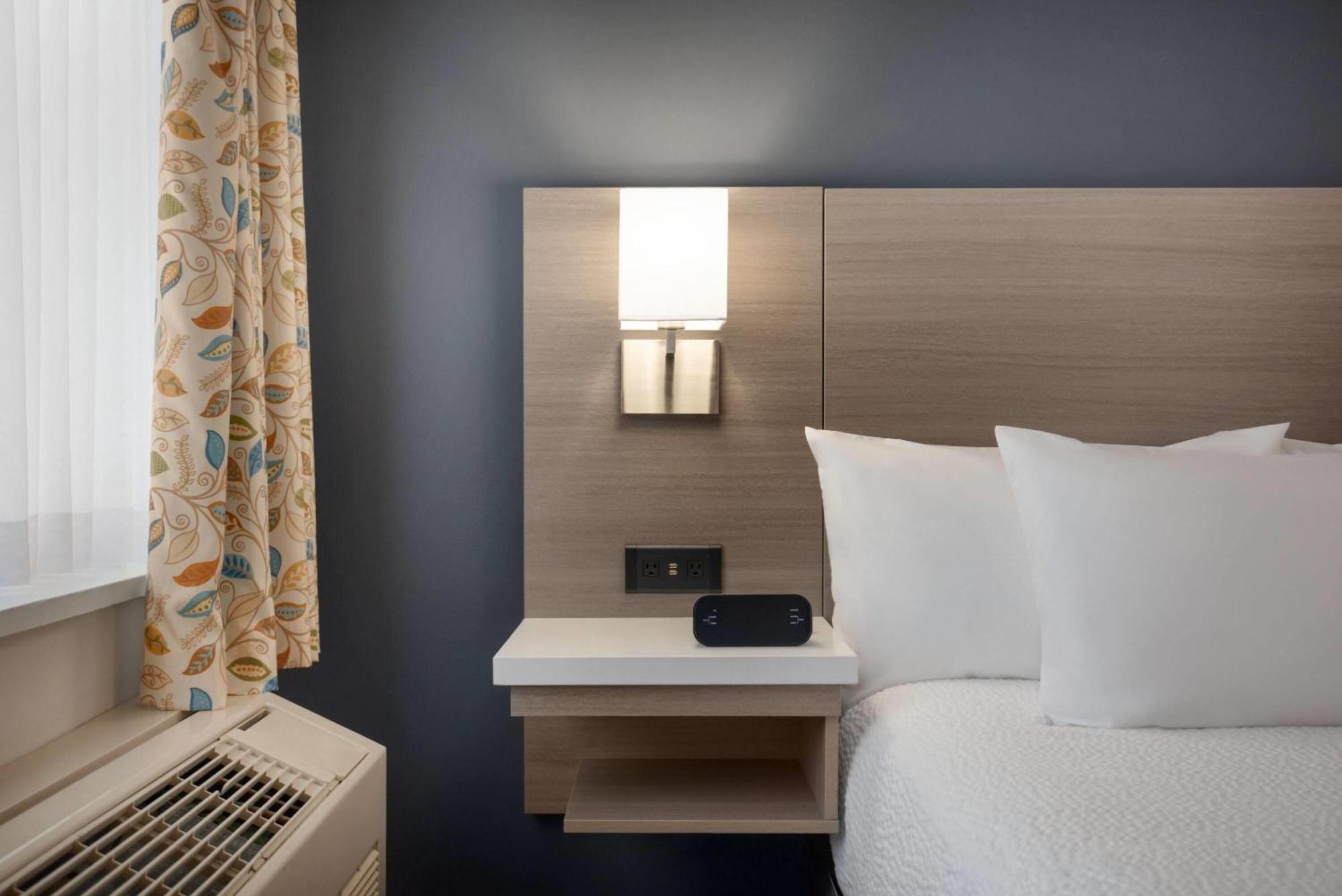 Hotel Days By Wyndham 3*