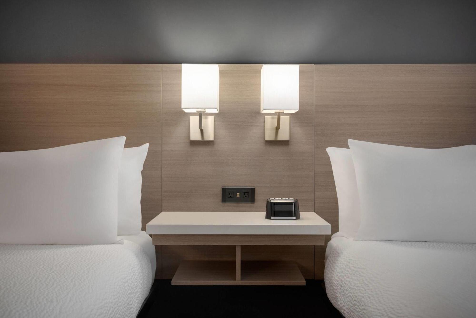 Days By Wyndham Hotel