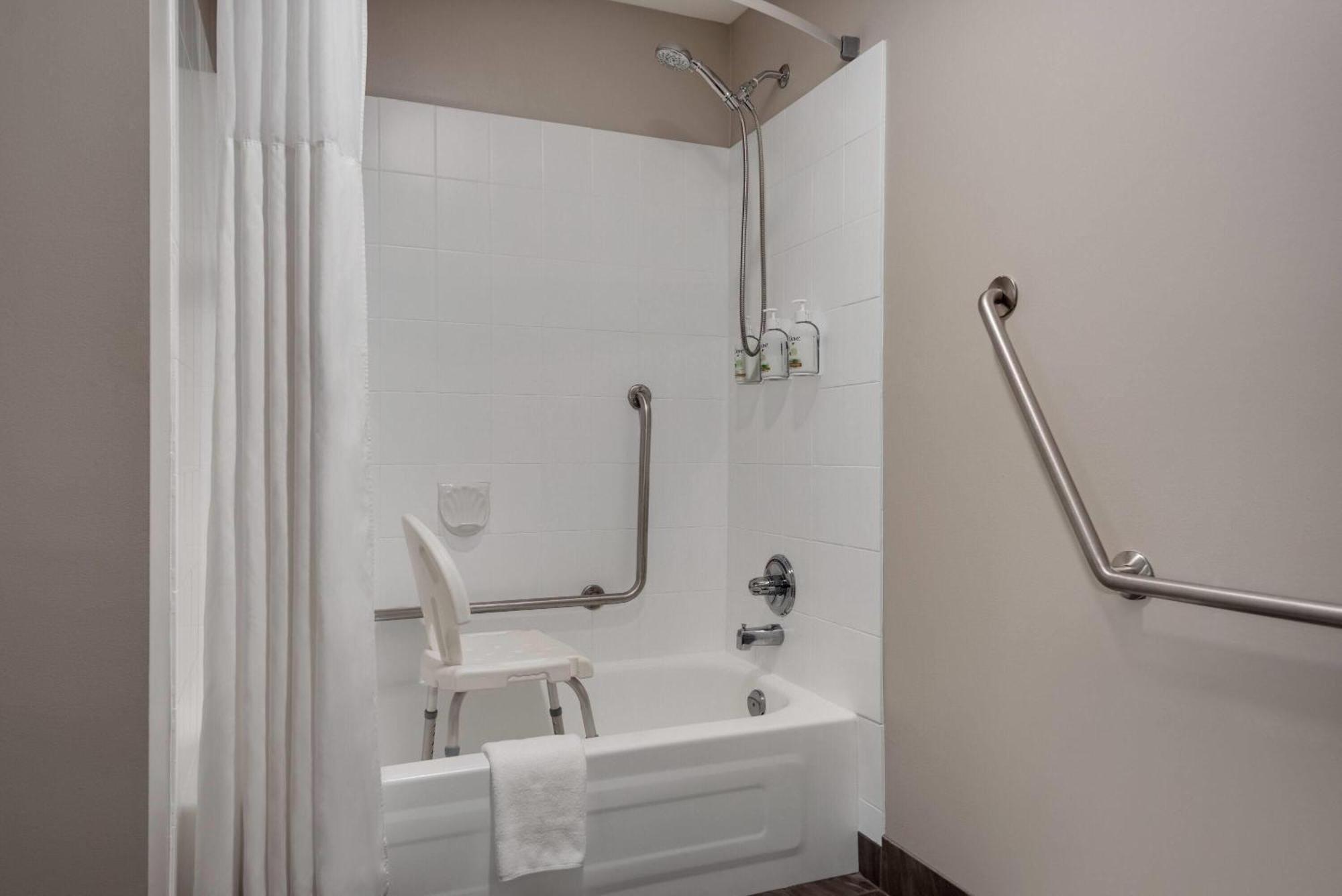 Days By Wyndham 3* Kelowna