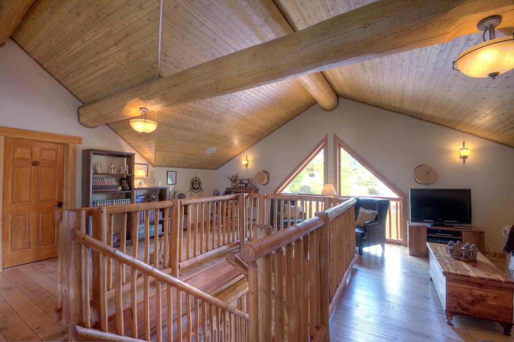 A Okanagan Lakeview Inn
