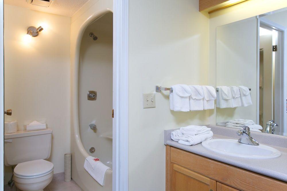 Econolodge - Motel 2*