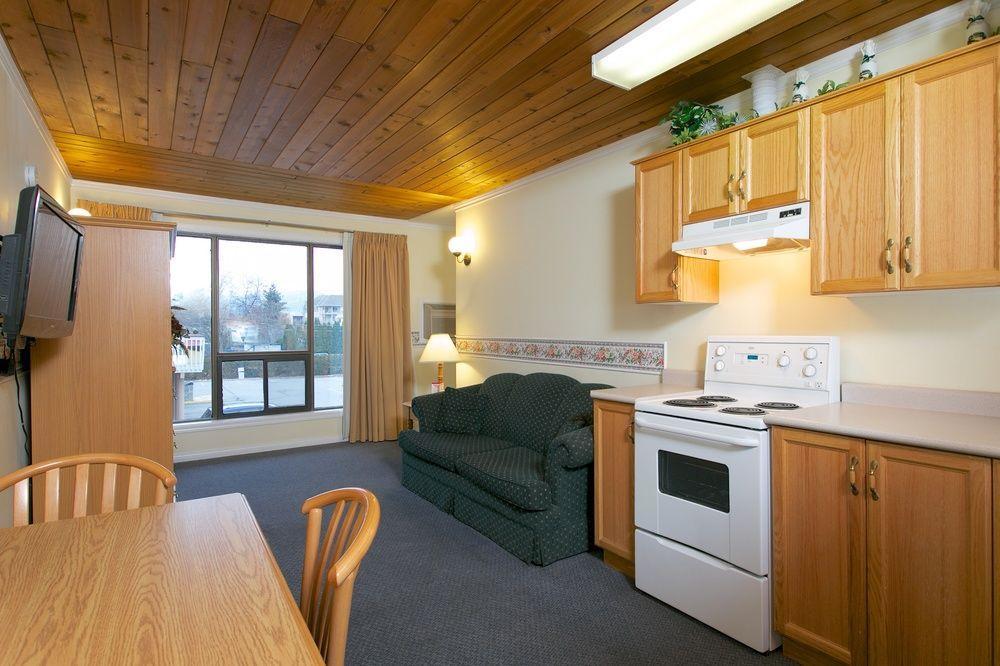 Econolodge - Motel