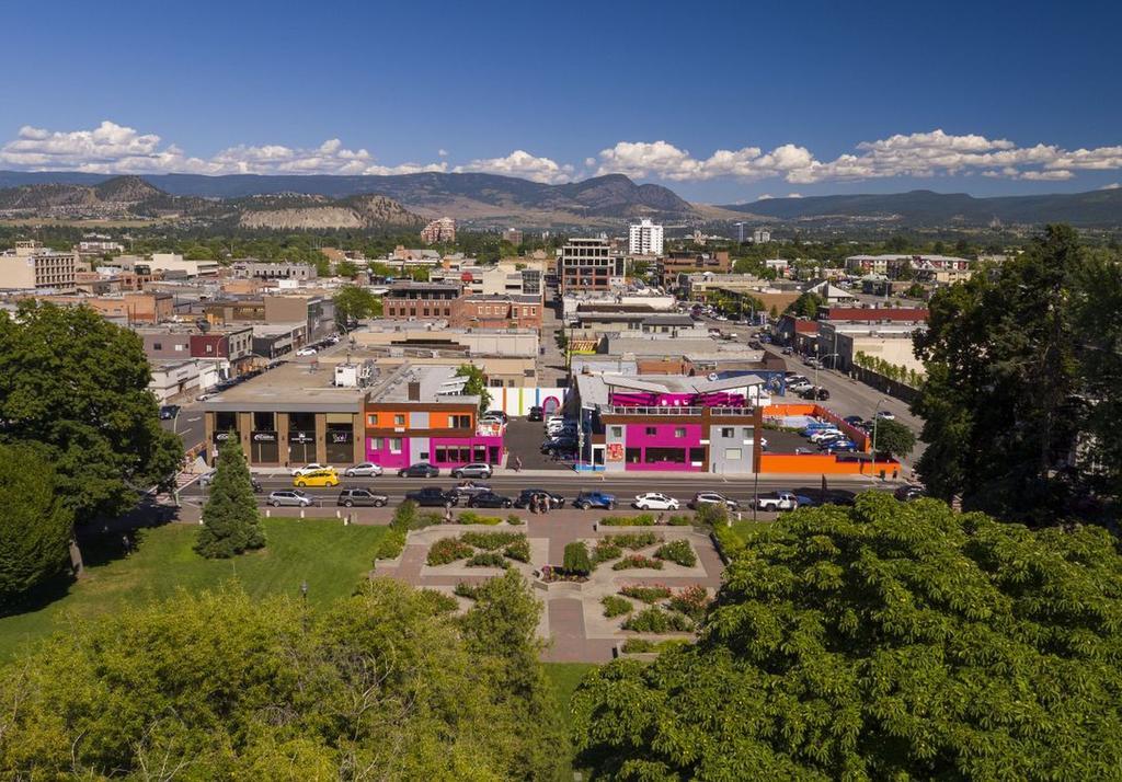 Hotel Zed Kelowna 3*