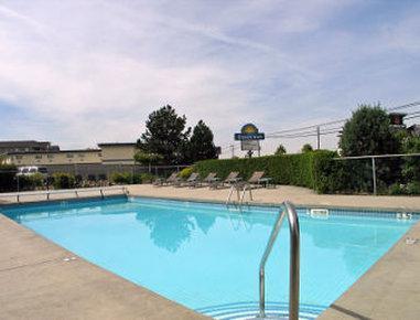 Days By Wyndham 3* Kelowna