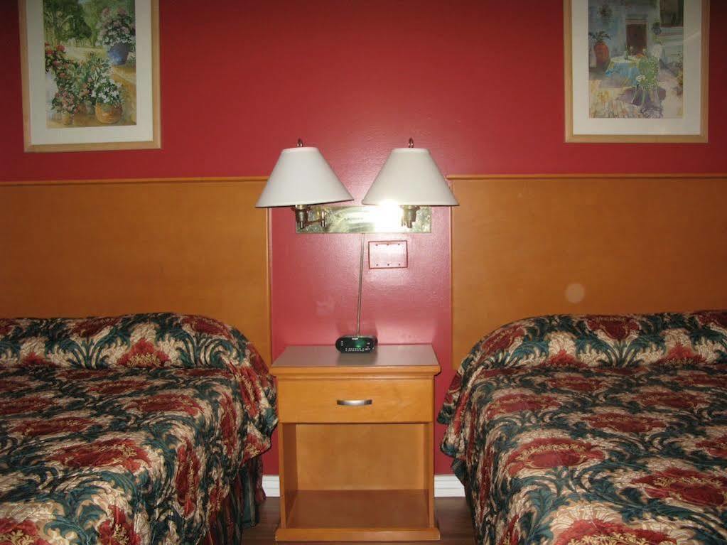 Good Night Motel