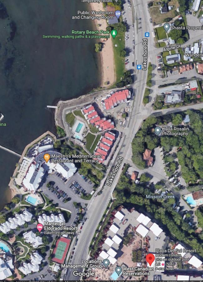 Upgraded Lakeside Dream Vacation * Kelowna