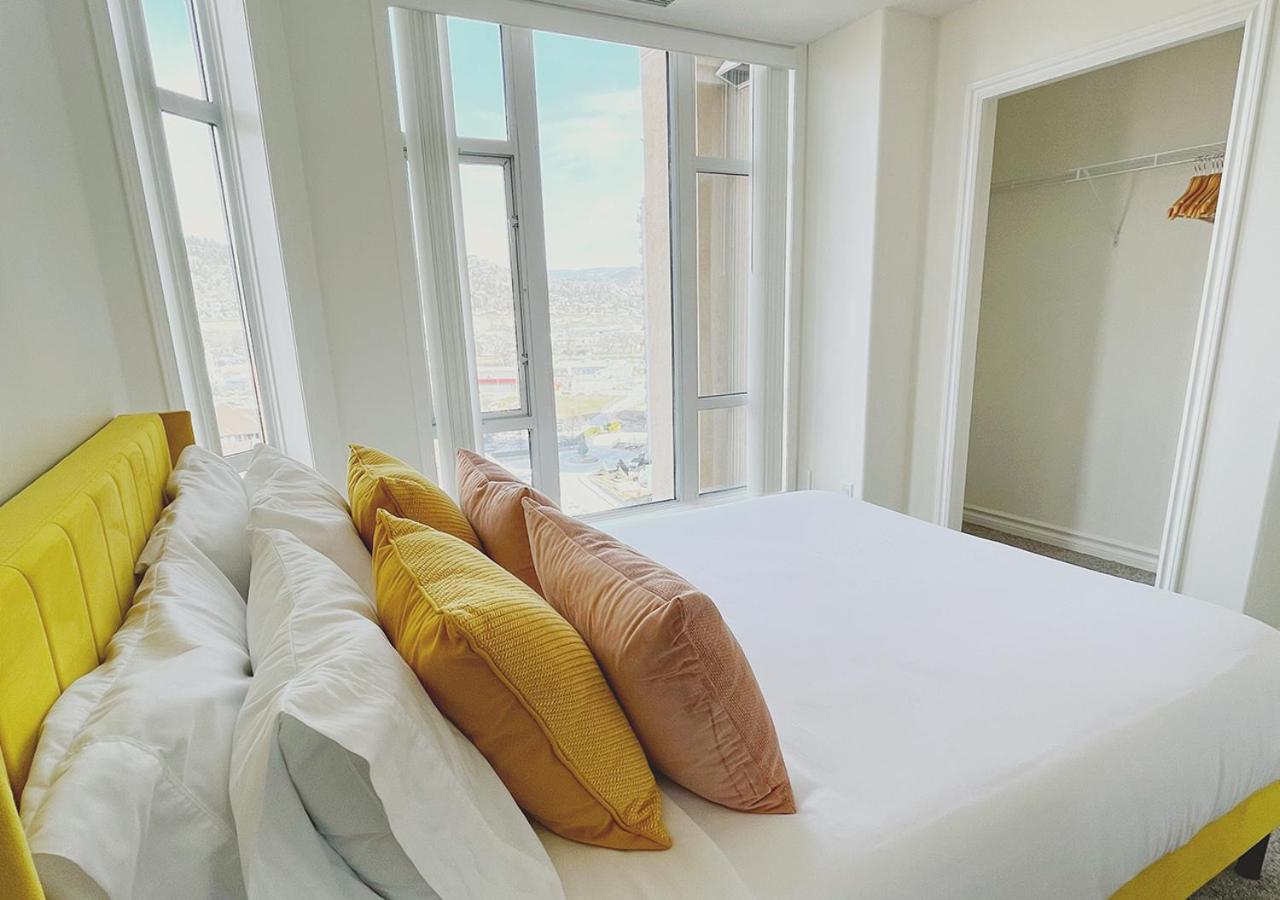 Downtown Waterfront Oasis Newly Renovated 2bed 2bath Apartment Kelowna