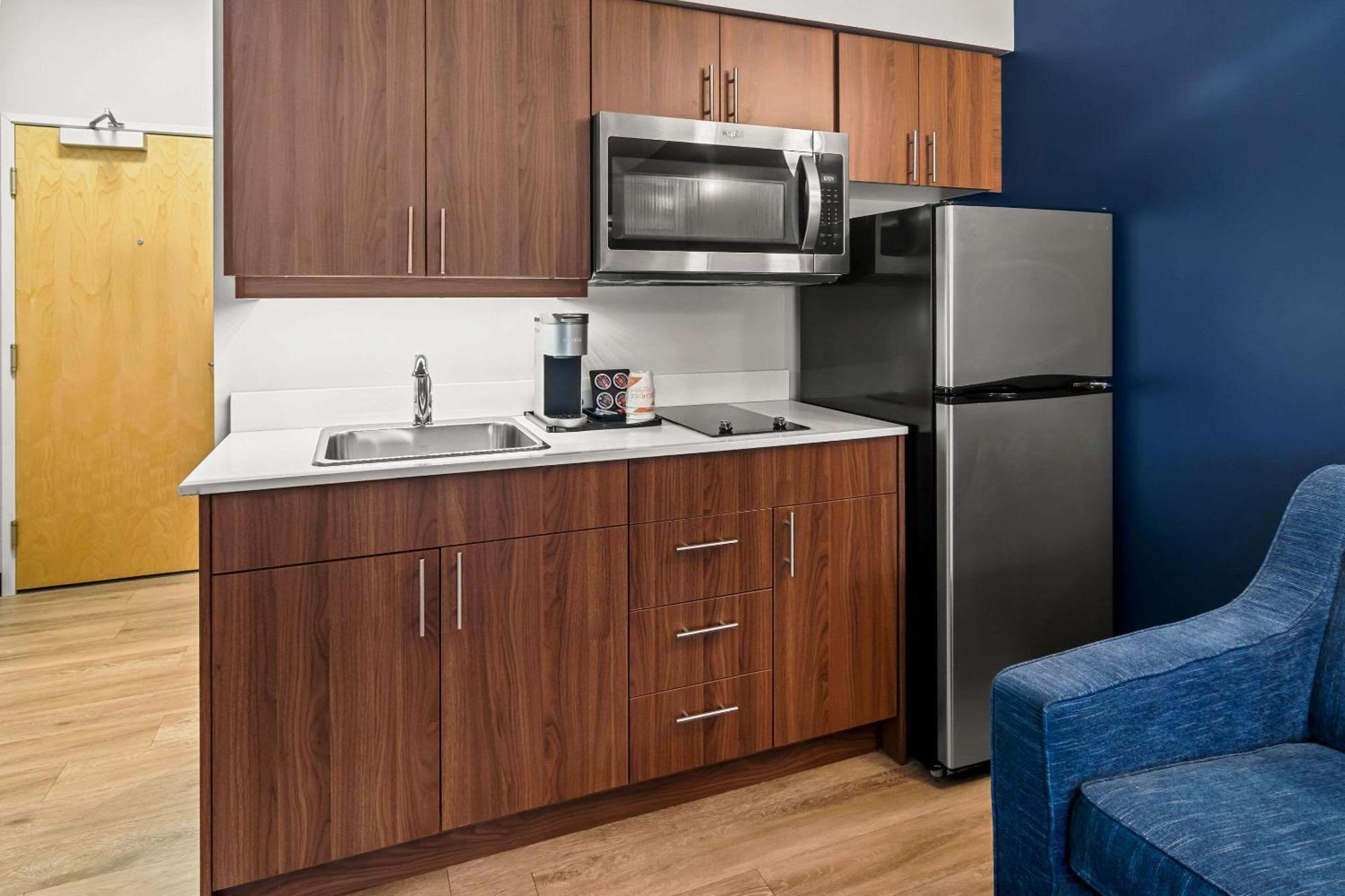 Park By Radisson, 3* Kelowna